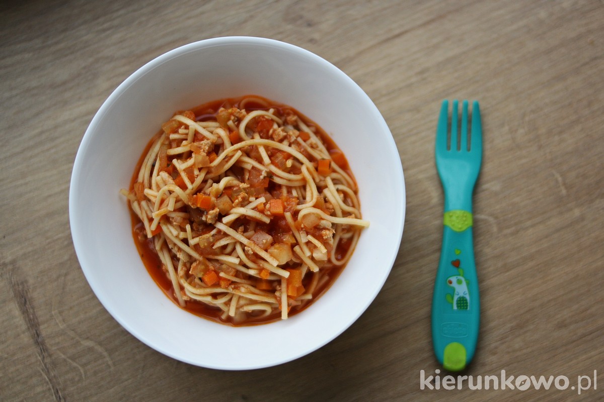 spaghetti dla dzieci obiad dla rocznego dziecka