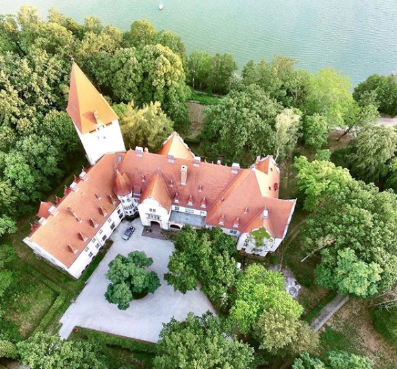 nowy zamek w lubniewicach