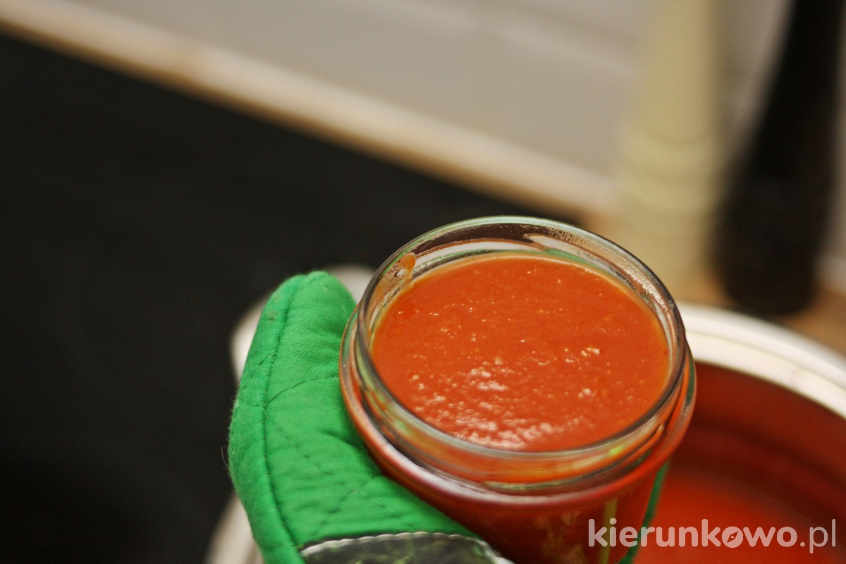 domowy ketchup z pomidorów