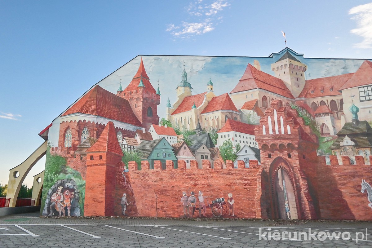 mural historyczny w pyzdrach