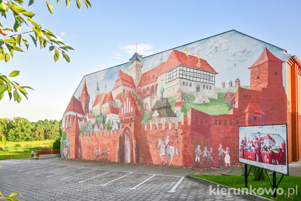 mural historyczny w pyzdrach ciekawe miejsca i atrakcje w pyzdrach