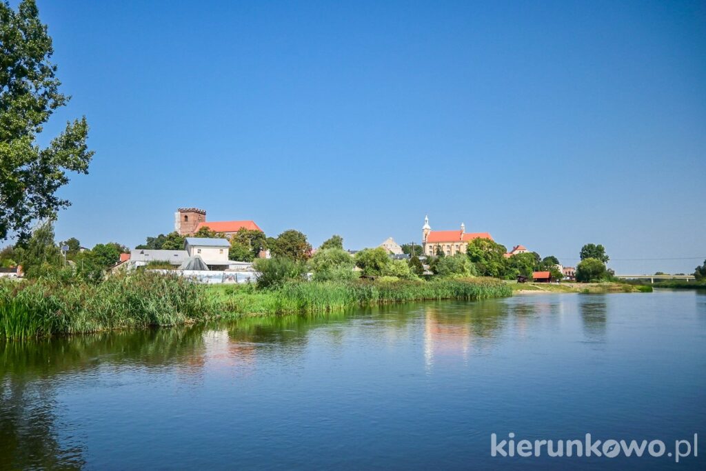 pyzdry panorama miasta ze statku na warcie ciekawe miejsca i atrakcje w pyzdrach