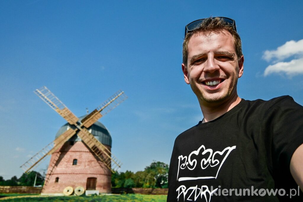 marcin krawczyk bloger kierunkowo.pl wiatrak holenderski w pyzdrach