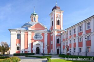 Dawny klasztor cysterek i kościół w Owińskach