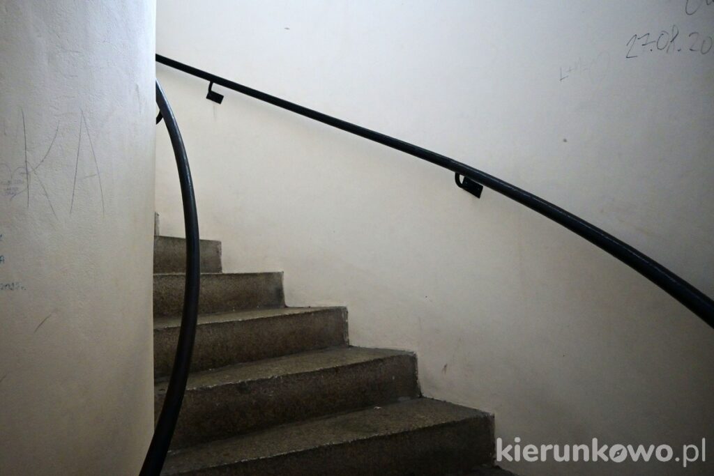 schody na latarnię w niechorzu schody latarnia niechorze