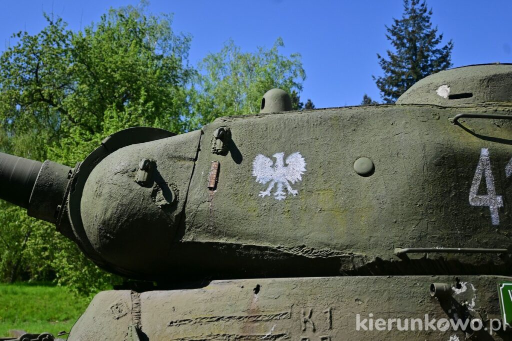 t-34 poznań rudy czołg wiezyczka wieża