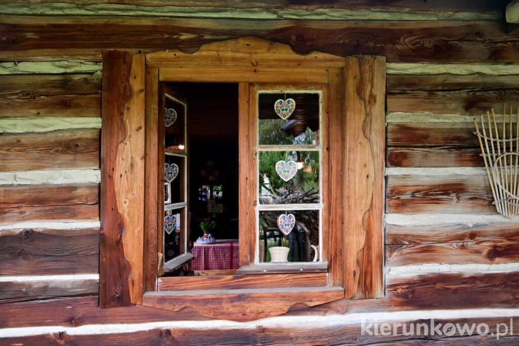 okno dom chleba kudowa-zdrój drewniane