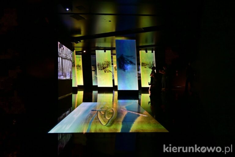 brama poznania ekspozycja sala gród