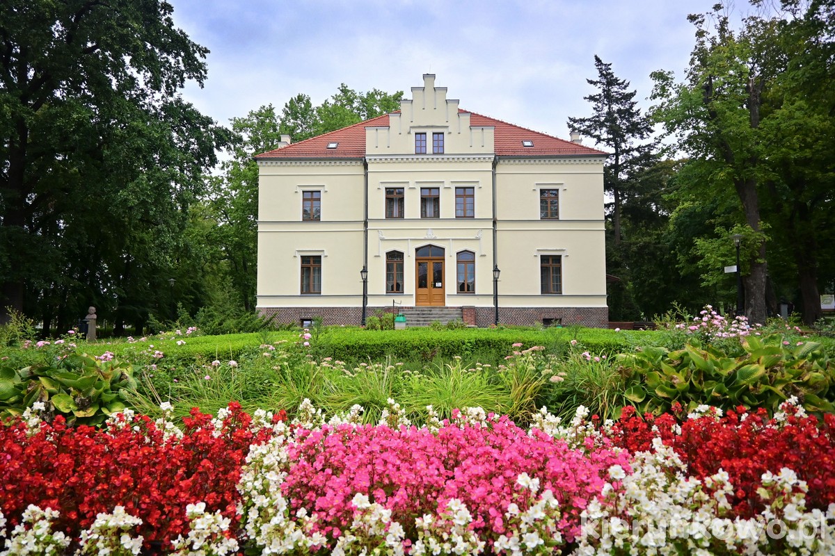 pałac muzeum narodowe rolnictwa i przemysłu rolno-spożywczego w szreniawie muzeum rolnictwa w szreniawie