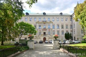 zamek w rydzynie rydzyna pałac leszczyńskich hotel zwiedzanie wyjątkowe zamki w polsce Pomniki Historii w Wielkopolsce