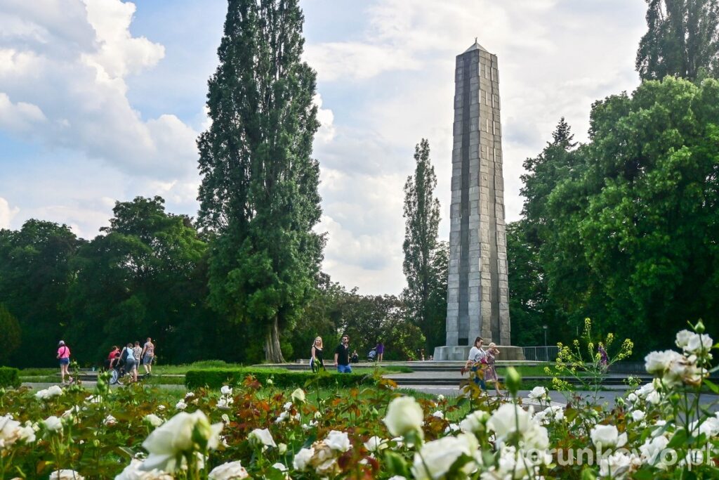 obelisk park cytadela poznań