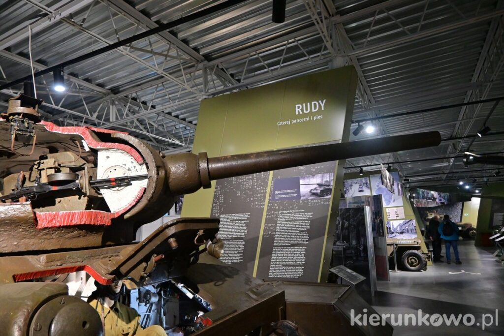 czołg T34 rudy z filmu serialu czterej pancerni i pies lufa muzeum broni pancernej w poznaniu