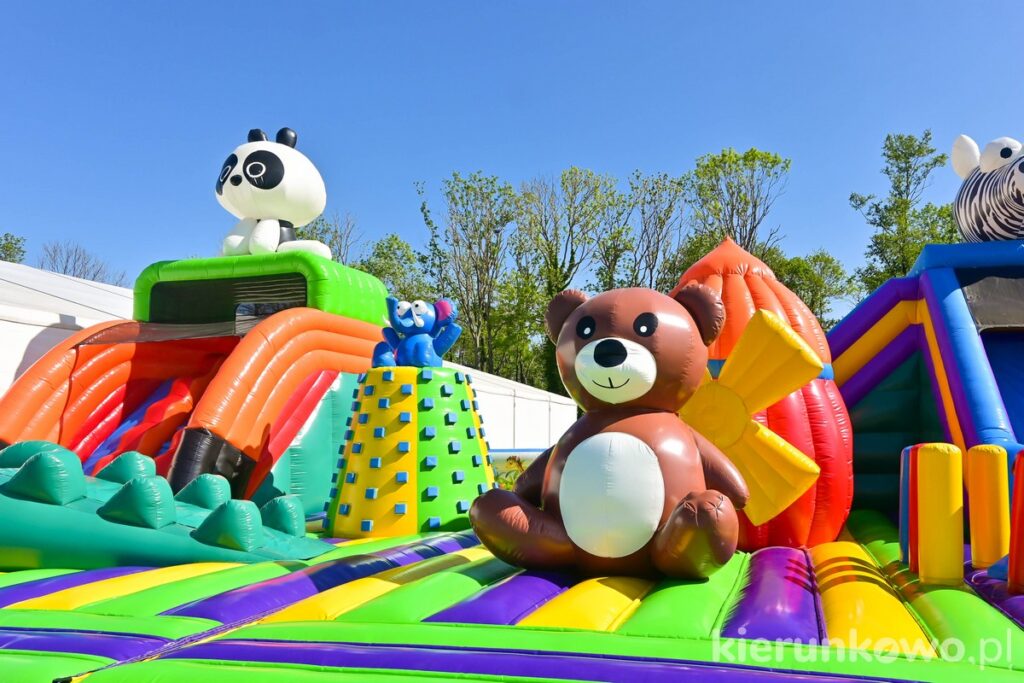 Gigapark Sarbinowo dmuchańce dmuchane zamki dmuchany plac zabaw atrakcje dla dzieci w sarbinowie i okolicy