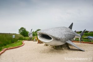 nietypowe atrakcje dla dzieci nad morzem park wieloryba w rewalu