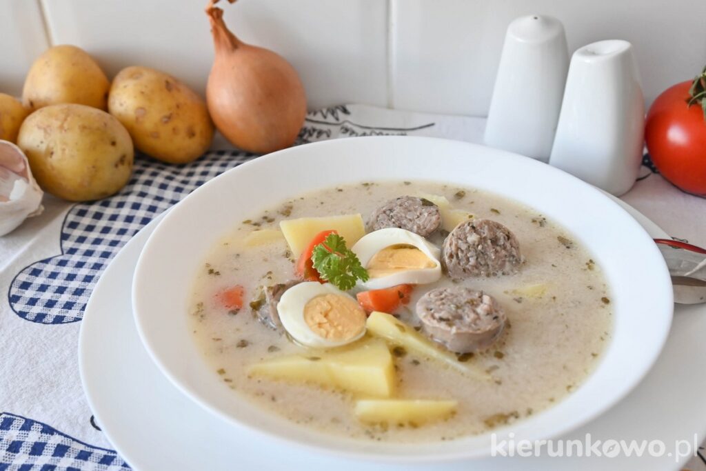 Barszcz biały bez zakwasu na kiełbasie