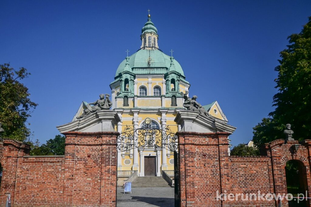 gostyńska święta góra w gostyniu bazylika sanktuarium matki boskiej róży duchownej