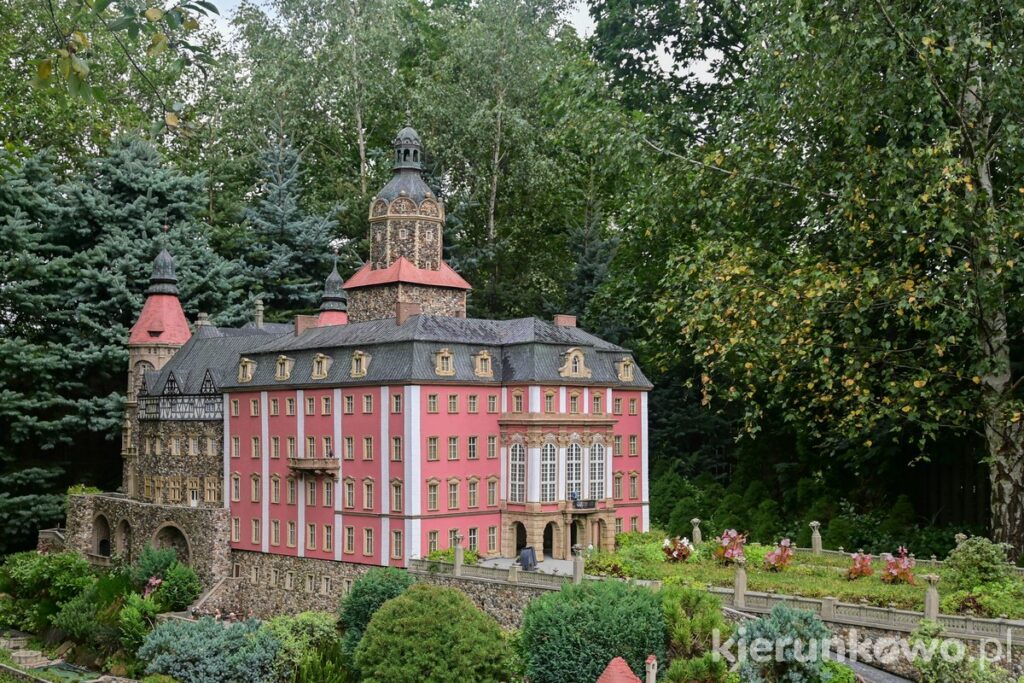 makieta miniatura zamek książ park miniatur w kowarach park miniatur zabytków dolnego śląska