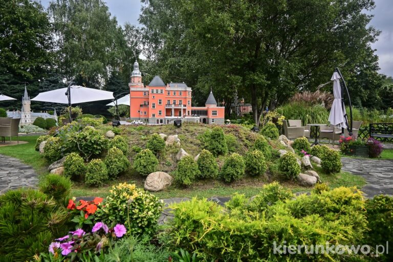 pałac paulinum jelenia góra park miniatur w kowarach park miniatur zabytków dolnego śląska atrakcje kowary atrakcje w kowarach