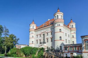 pałac wojanów dolina pałaców i ogrodów kotliny jeleniogórskiej