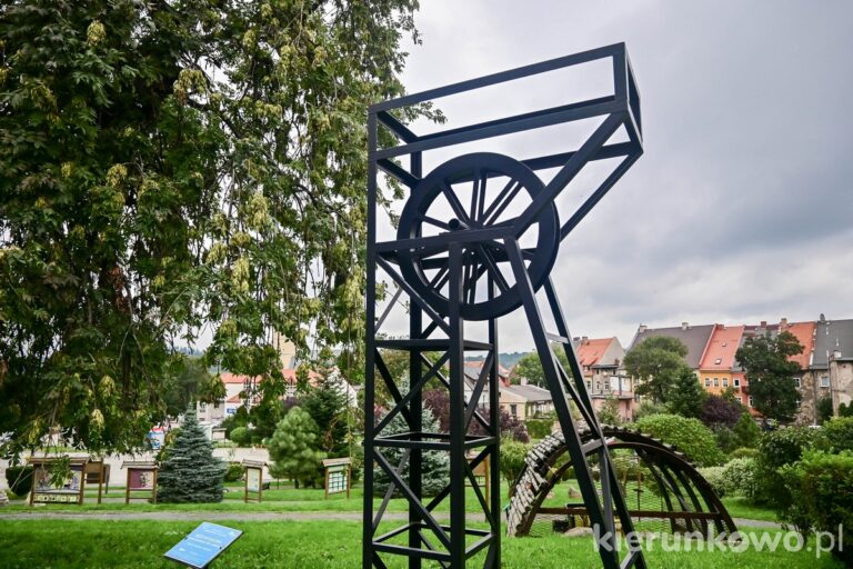 skansen górniczy w kowarach wieża kopalniana kowary atrakcje turystyczne