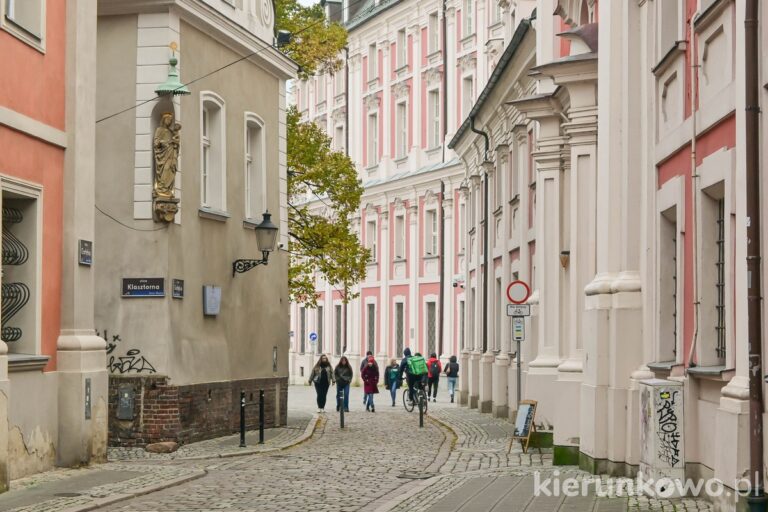 ulica gołebia w poznaniu fara kolegium jezuickie