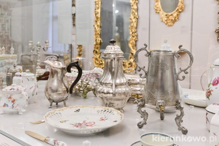 muzeum sztuk użytkowych w poznaniu zastawa stołowa srebrna