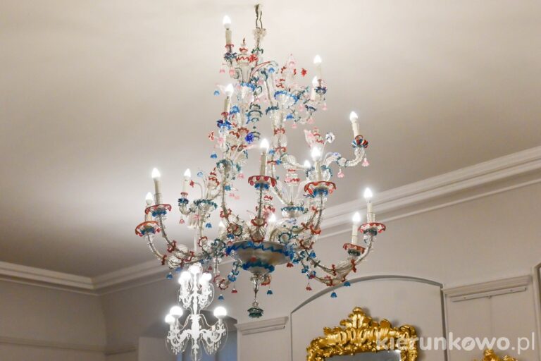 żyrandol ekspozycja muzeum poznań