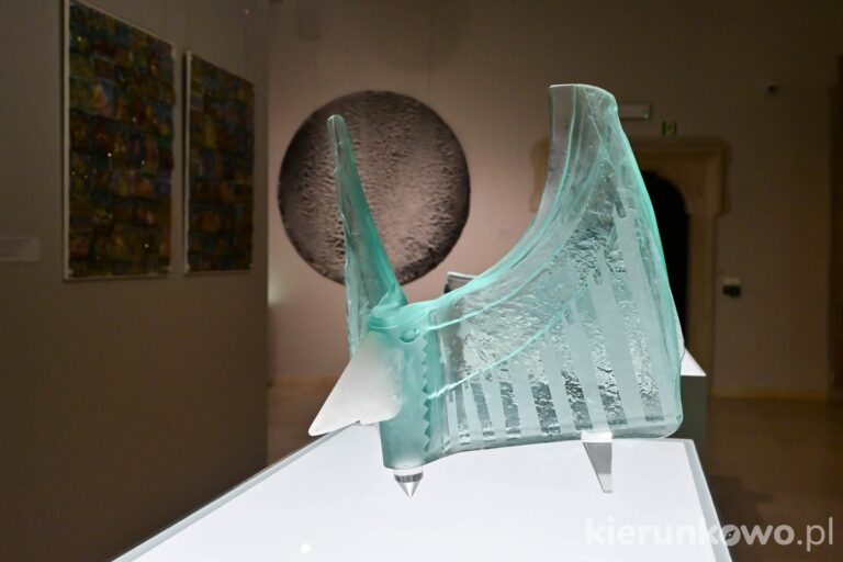 szklana ozdoba dekoracja wystawa sztuka użytkowa poznań