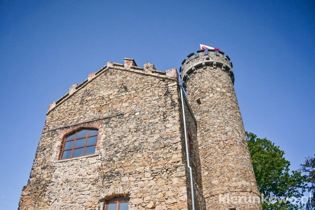 zamek księcia hendryka wieża bryła sosnówka marczyce staniszów