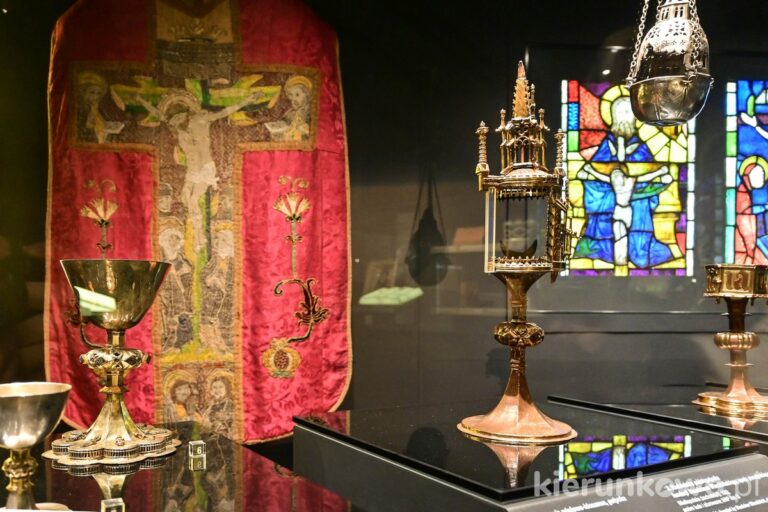 naczynia liturgiczne muzeum ekspozycja poznań