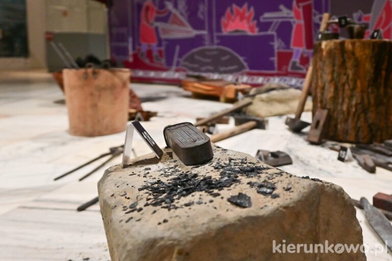 wystawa czasowa black metal