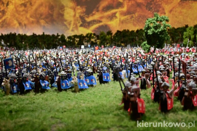 historyland w poznaniu rycerze na kaniach grunwald bitwa z klocków lego