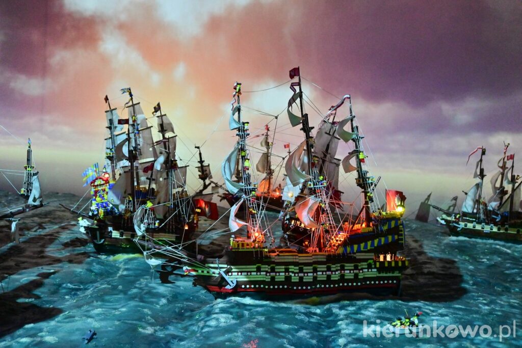 wystawa budowli z klocków lego historyland w poznaniu bitwa pod oliwą statki okręty z lego