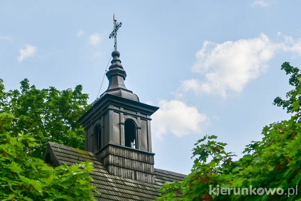 wieża sygnaturaka drewniany kościół świętego wojciecha w kaliszu