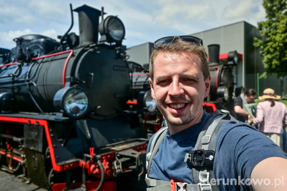 marcin krawczyk kierunkowo.pl bloger mikropodróżnik parowozy średzka kolej powiatowa trasa atrakcje blisko poznania