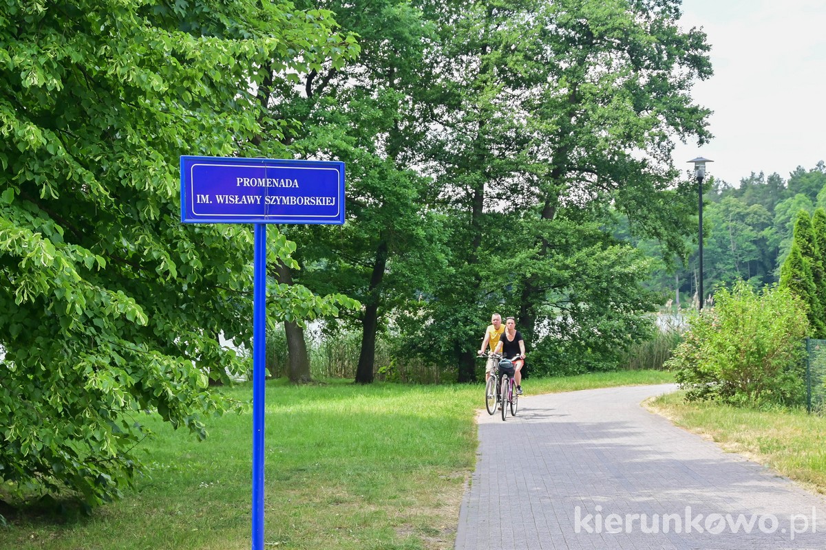 promenada im. wisławy szymborskiej tabliczka