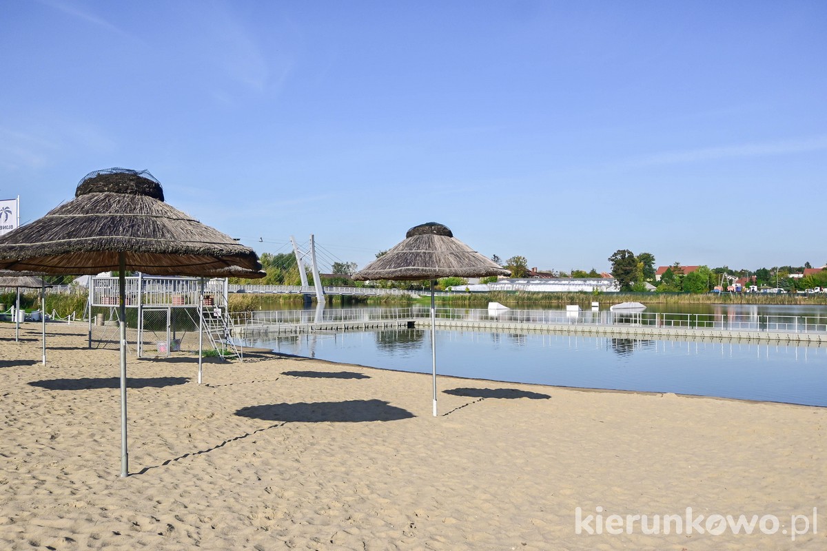 plaża w kórniku parasole kąpielsko