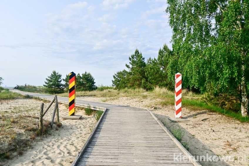 Ścieżka na granicy polsko-niemieckiej i zejście na plażę świnoujście atrakcje