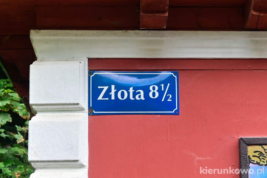 Kopalnia Złota Złoty Stok znajduje się przy ulicy... Złotej! A jakże! Tylko te numery, jakieś takie magiczne:)