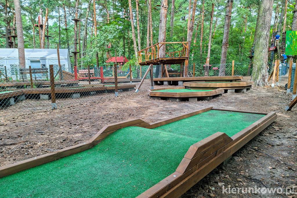 Mini golf (12-dołkowy) nad poznańska Maltą w parku linowym Pyrland