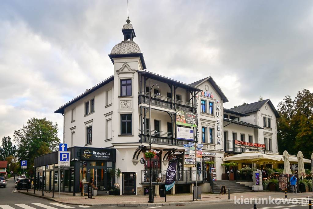 Dawna willa "Mercur" w Kudowie-Zdroju, obecnie m. in. Polsko-Czeskie Interaktywne Muzeum Ziemi Kłodzkiej