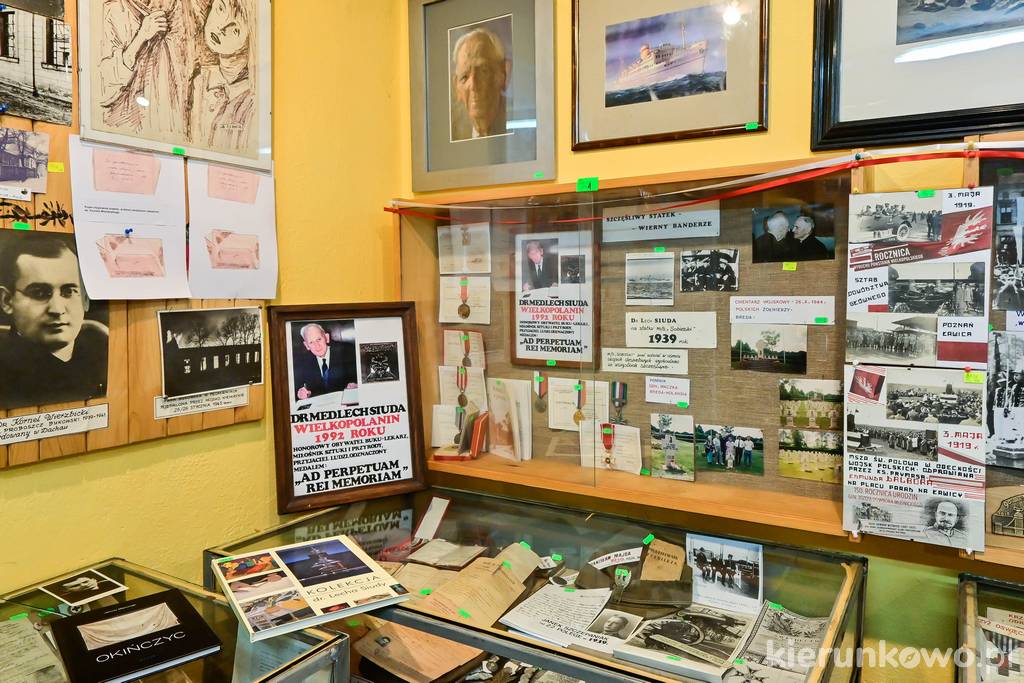 Pamiątki i dokumenty związane z historią Buku