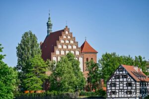 Katedra w Bydgoszczy widziana znad Brdy