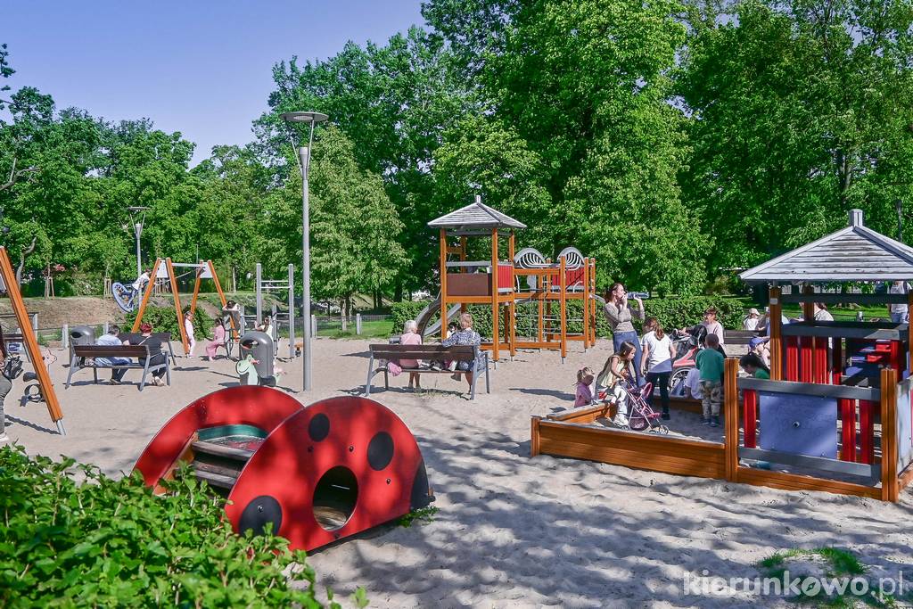 Plac zabaw - Planty nad Starym Kanałem Bydgoskim w Bydgoszczy