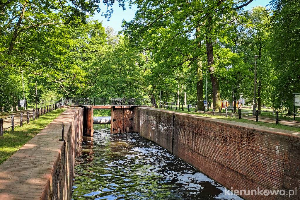 Planty nad Starym Kanałem Bydgoskim (Śluza V)