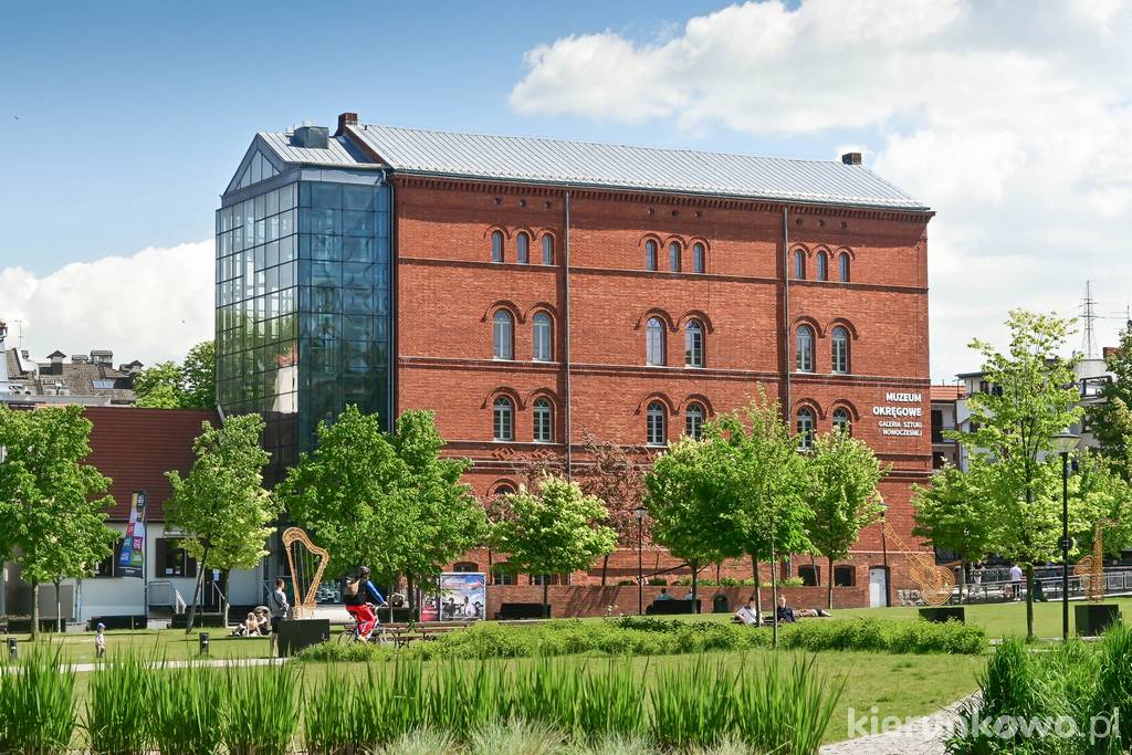 Czerwony Spichlerz na Wyspie Młyńskiej w Bydgoszczy (obecnie Galeria Sztuki Nowoczesnej)