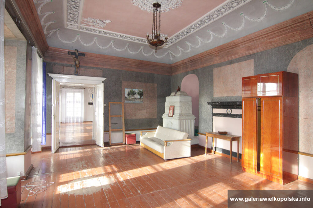 Salon Marmurowy w pałacu infułatów w Choczu