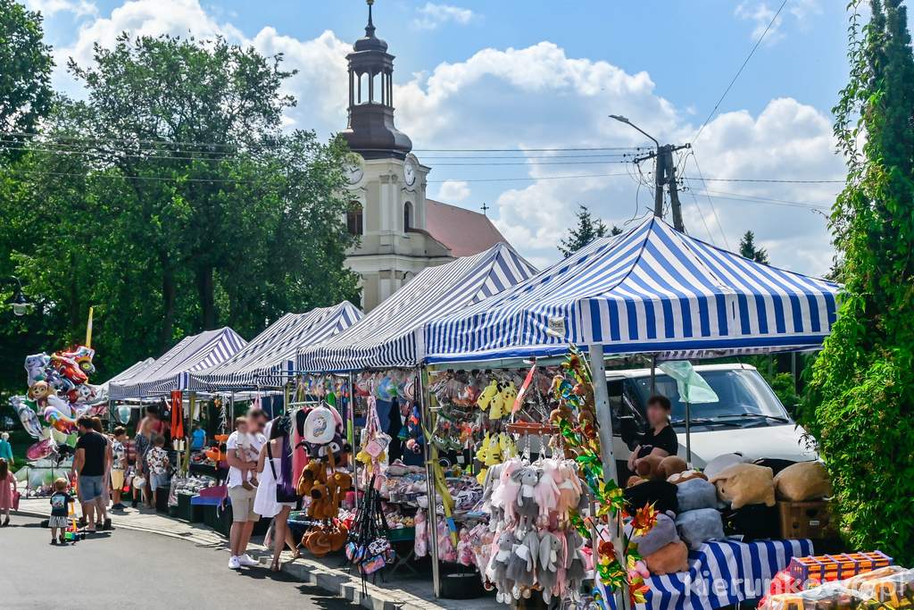 Stragany podczas odpustu parafialnego w Choczu
