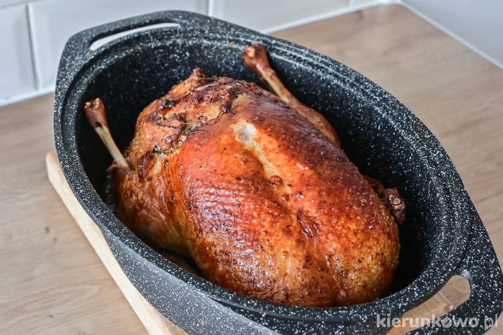 Kaczka pieczona w brytfannie