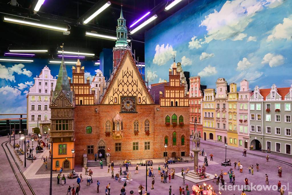 Wrocławski Ratusz w Kolejkowo Wrocław